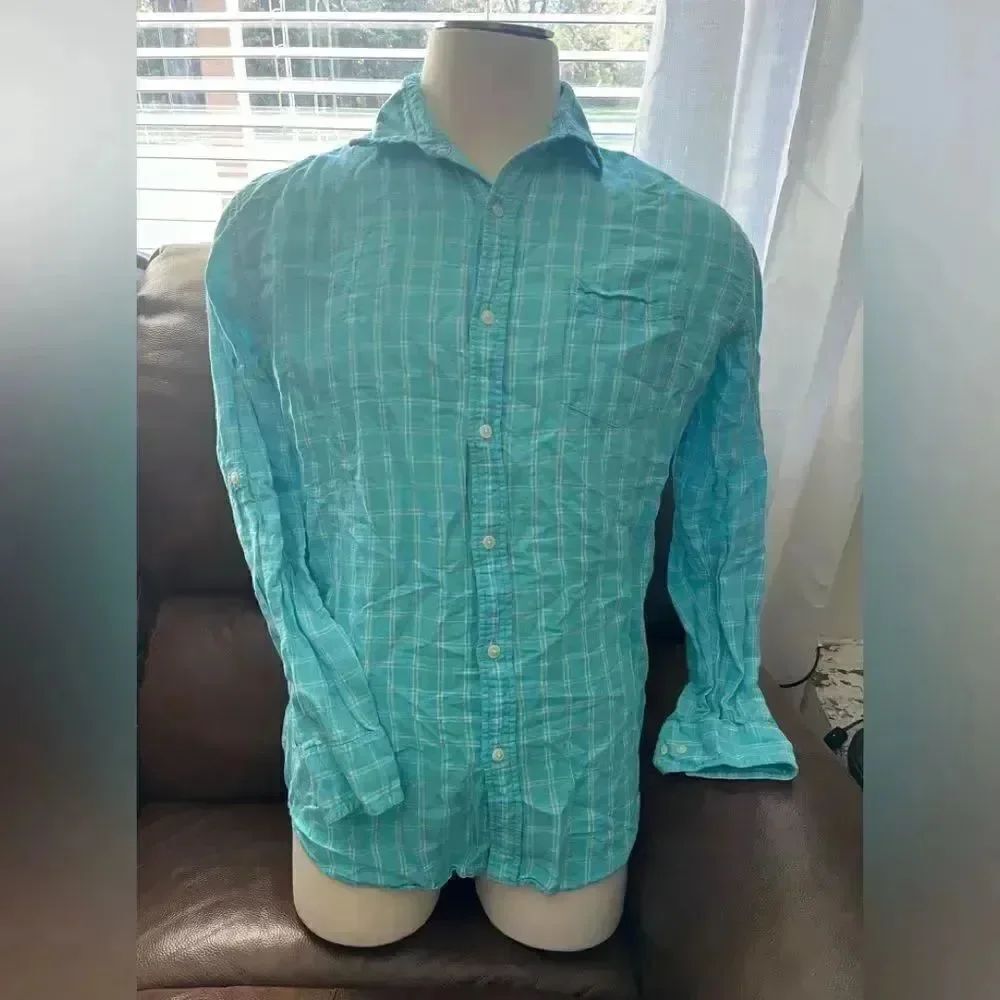 Croft and barrow long sleeve button down size large